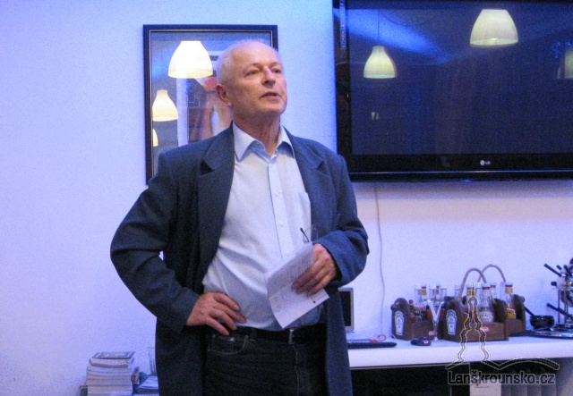 07 - ing Vaclav Klement hospodar Klubu filatelistu.jpg